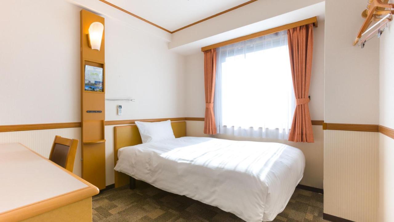 Toyoko Inn Osaka Sakai-Higashi-Eki Сакаи Екстериор снимка